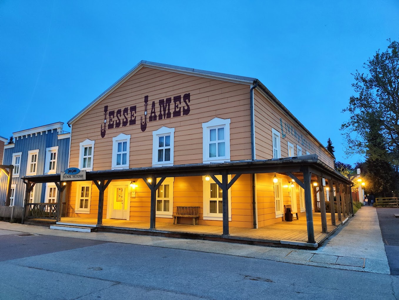 Disney Hotel Cheyenne — zdjęcie 5