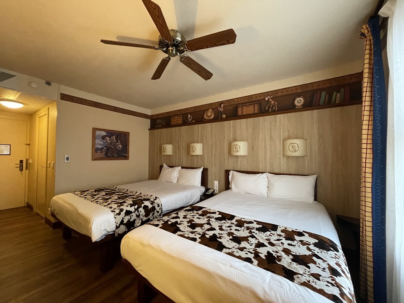 Disney Hotel Cheyenne — zdjęcie 2